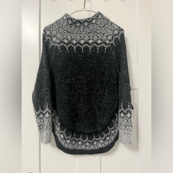 Beautiful Dex Sweater - Picture 1 of 3